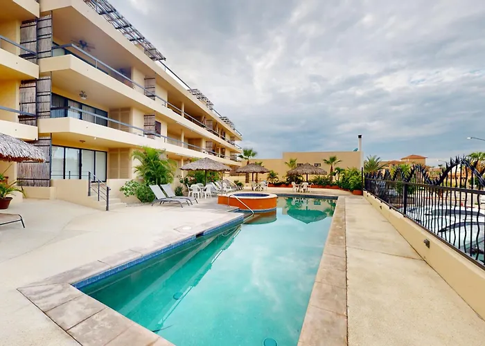 La Costa Beautiful Golf Apartment